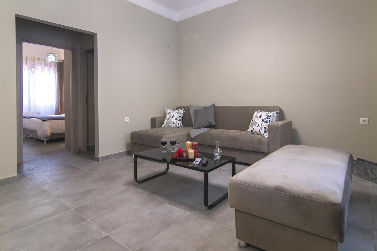 Downtown Rare And Modern Two Storey Building Athens Ngoại thất bức ảnh